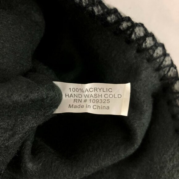 Polar Wear Kids Beanie Hat Ear Flaps Fleece Lined Striped Knit Pom Gray Black OS - Picture 6 of 6